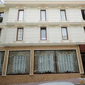 3* Otel Safir